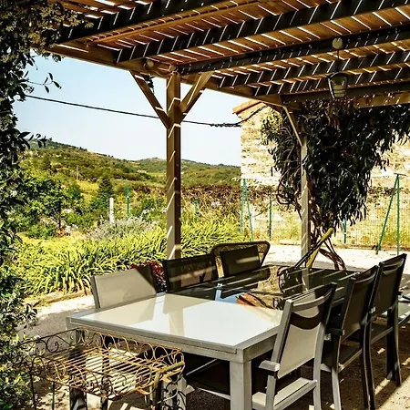 Hébergement de vacances Côté Vignes à *